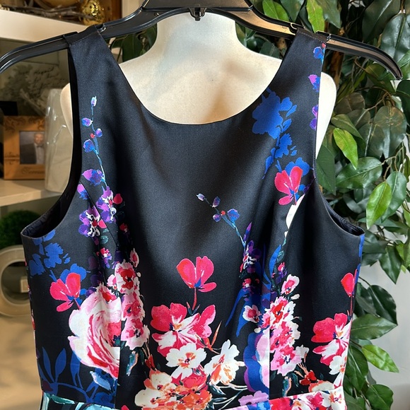 🆕NWOT Tahari Fit & Flare High Low Floral Tea Length Floral Dress, 8 - Picture 2 of 14
